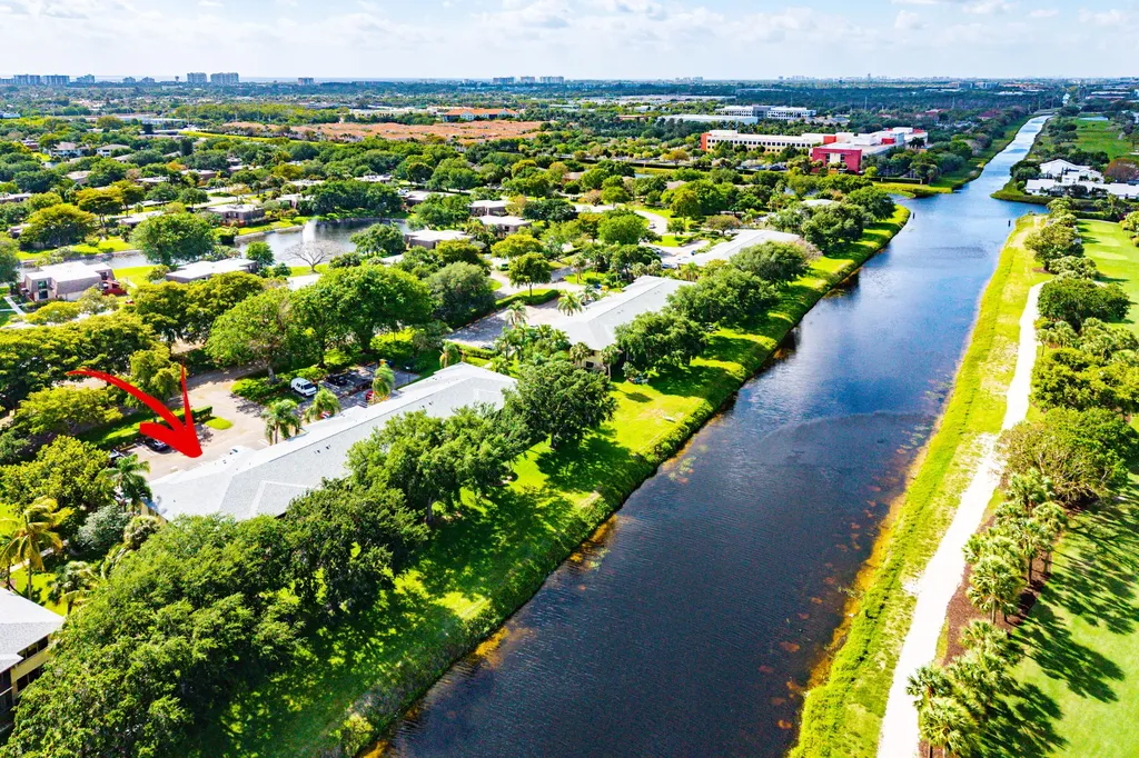 2900 SW 22nd Circle Delray Beach FL 33445