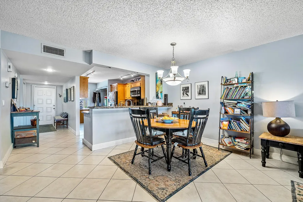 2900 SW 22nd Circle Delray Beach FL 33445