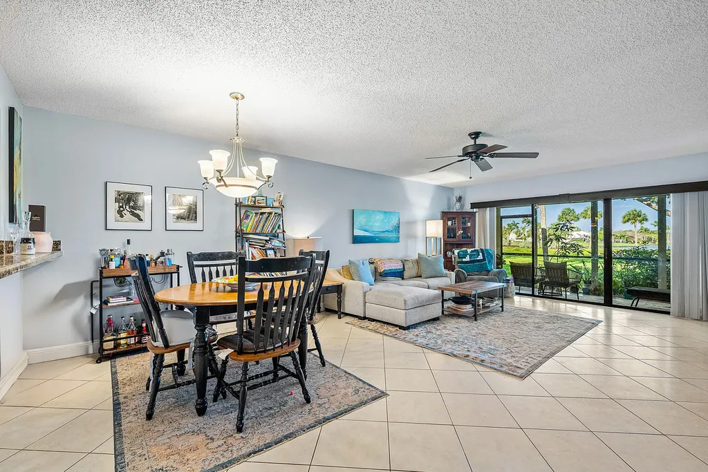2900 SW 22nd Circle Delray Beach FL 33445