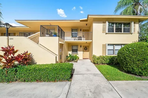 2900 SW 22nd Circle Delray Beach FL 33445