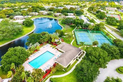 2900 SW 22nd Circle Delray Beach FL 33445