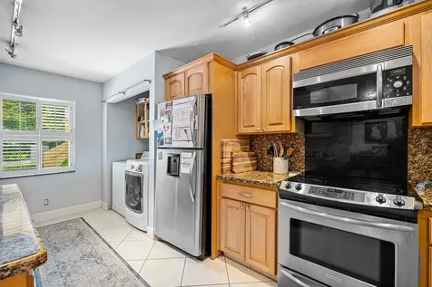2900 SW 22nd Circle Delray Beach FL 33445