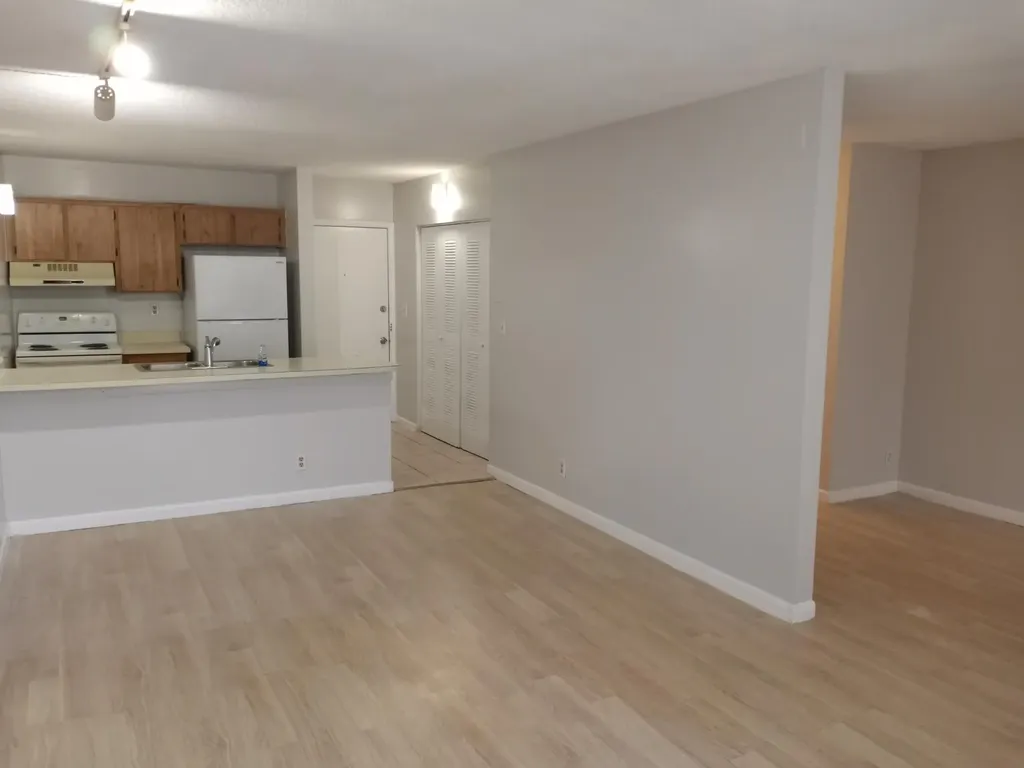 2771 Riverside Drive Coral Springs FL 33065