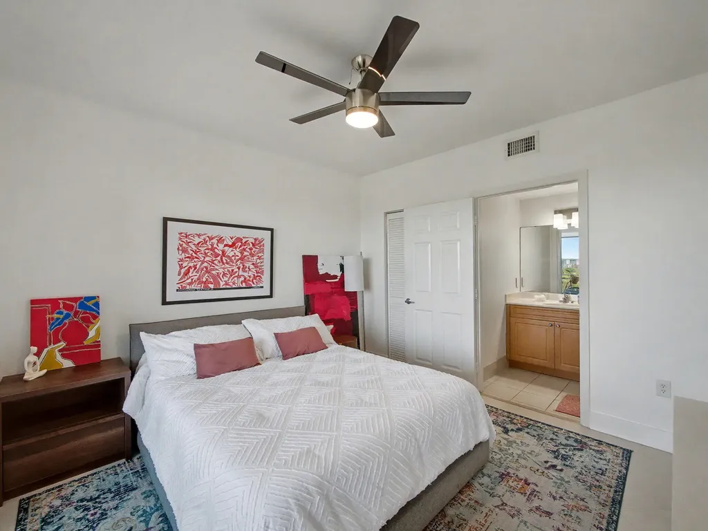 2600 SW 27th Avenue Miami FL 33133