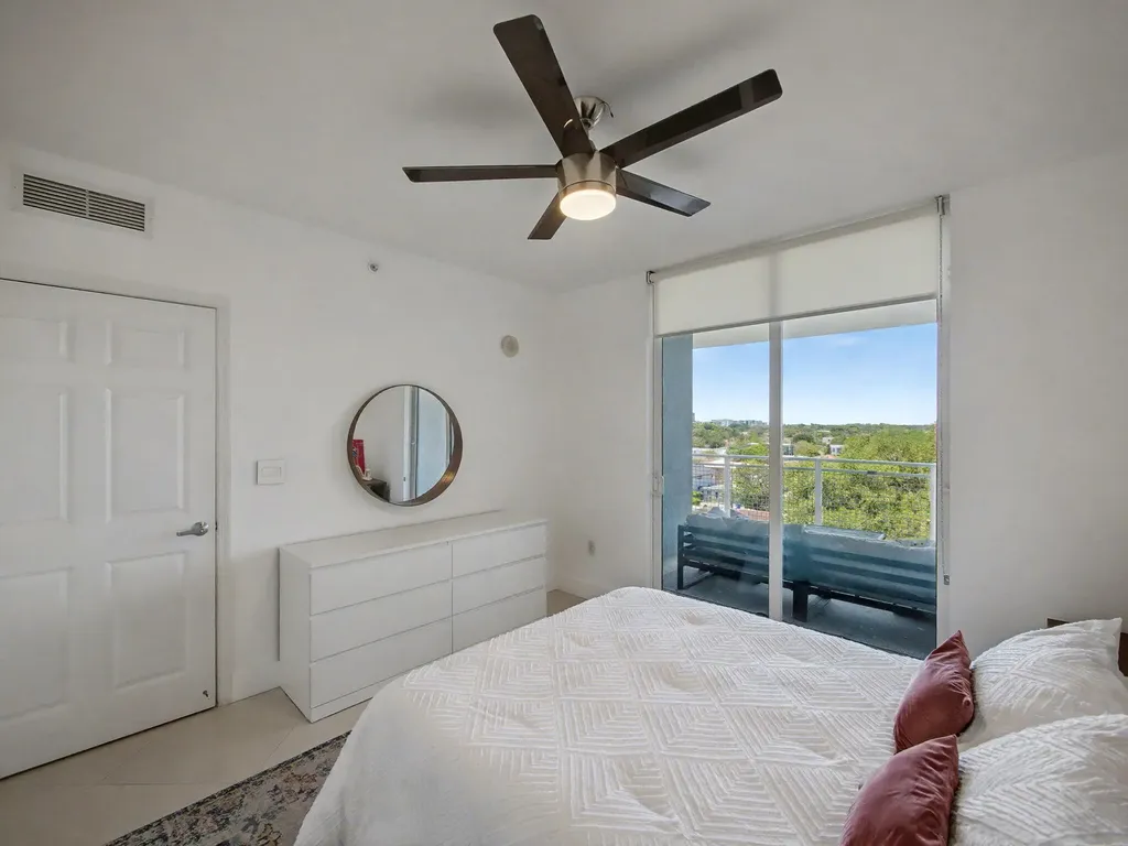 2600 SW 27th Avenue Miami FL 33133