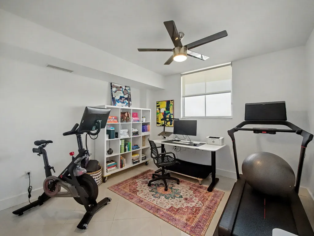 2600 SW 27th Avenue Miami FL 33133