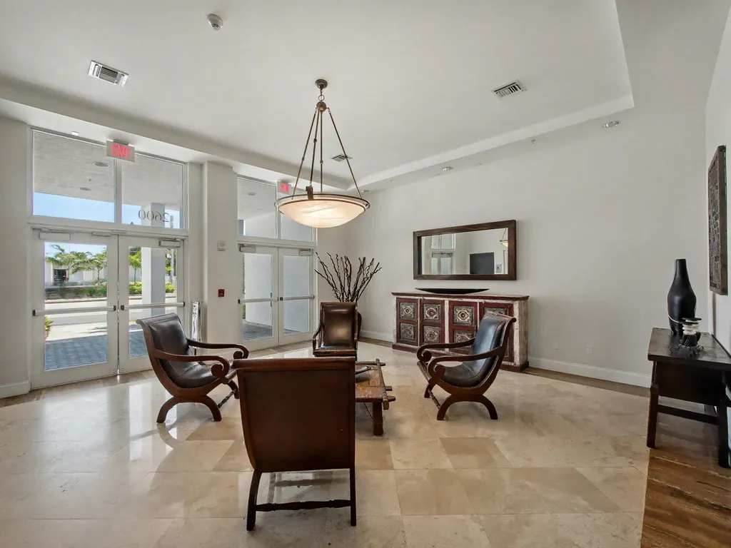 2600 SW 27th Avenue Miami FL 33133