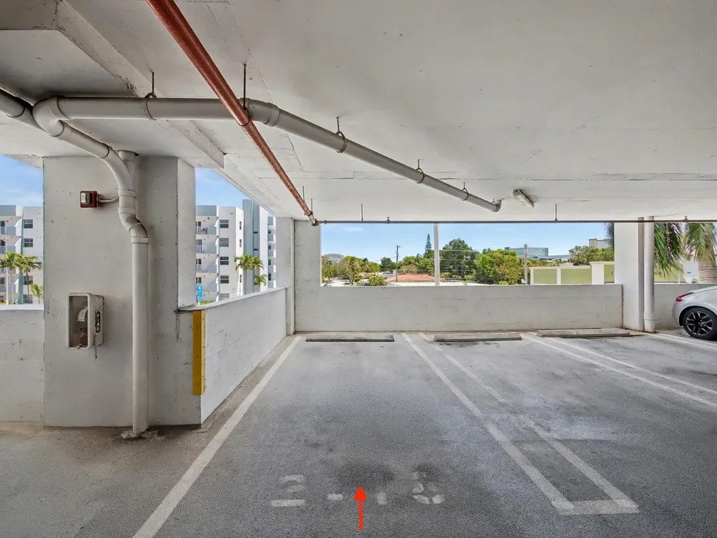 2600 SW 27th Avenue Miami FL 33133