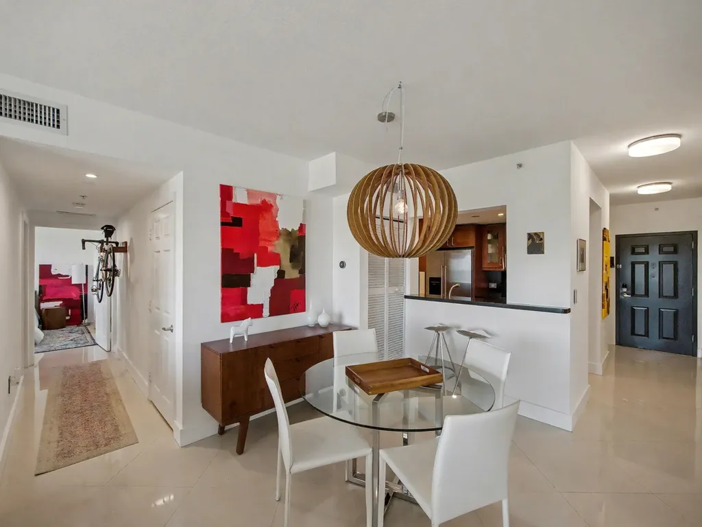 2600 SW 27th Avenue Miami FL 33133
