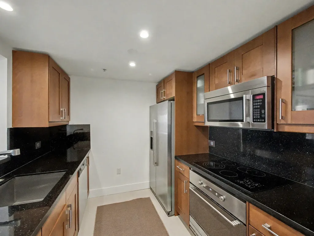 2600 SW 27th Avenue Miami FL 33133
