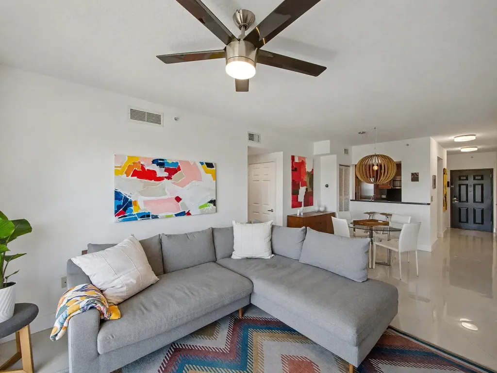 2600 SW 27th Avenue Miami FL 33133
