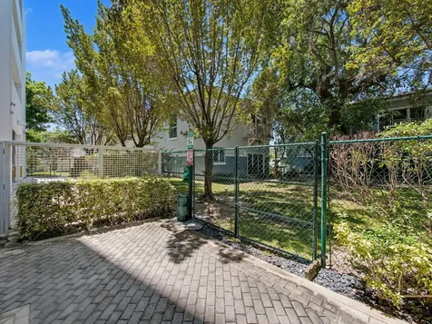 2600 SW 27th Avenue Miami FL 33133