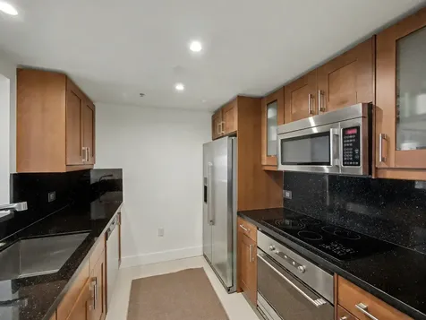 2600 SW 27th Avenue Miami FL 33133
