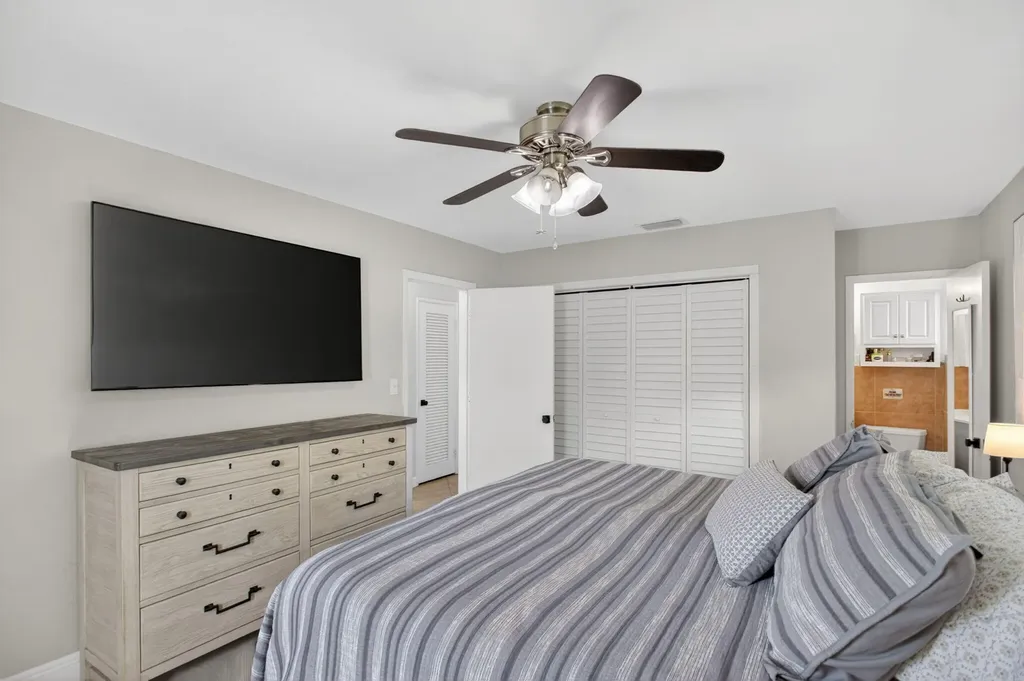 571 SE 14th Street Pompano Beach FL 33060