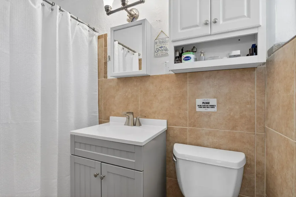 571 SE 14th Street Pompano Beach FL 33060