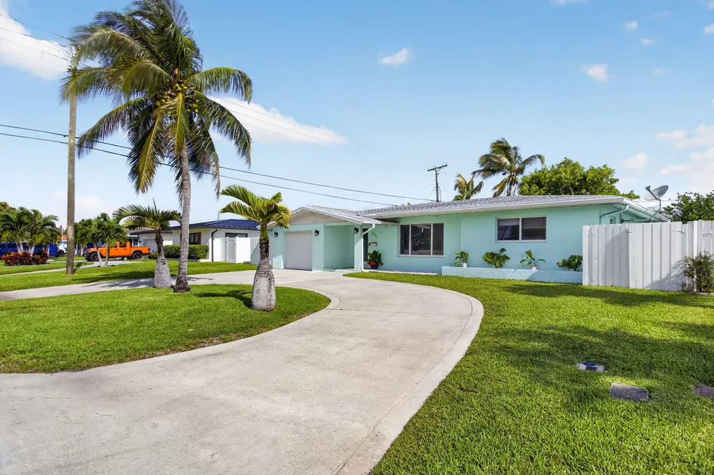 571 SE 14th Street Pompano Beach FL 33060