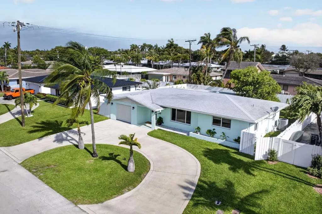 571 SE 14th Street Pompano Beach FL 33060