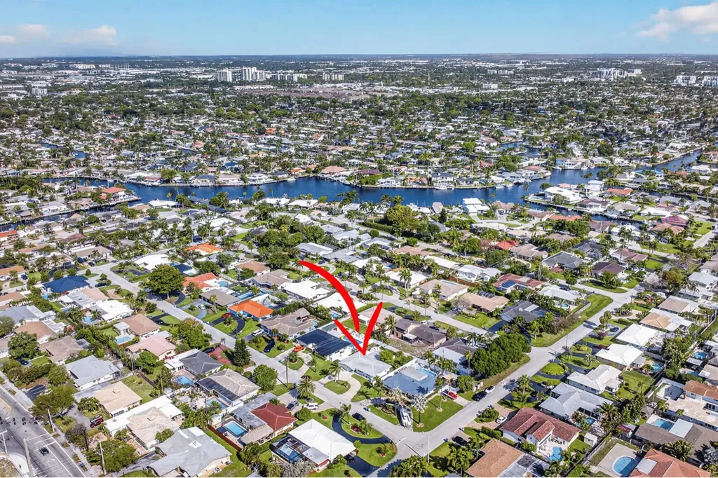 571 SE 14th Street Pompano Beach FL 33060