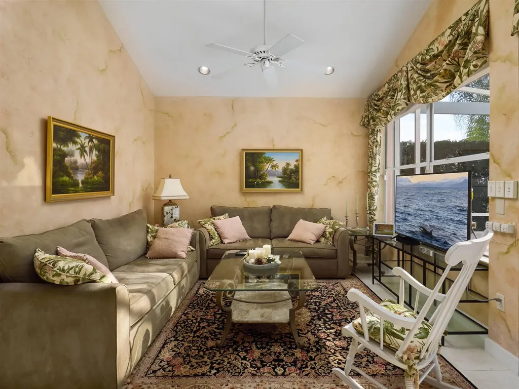 70 Cayman Place Palm Beach Gardens FL 33418