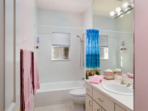70 Cayman Place Palm Beach Gardens FL 33418