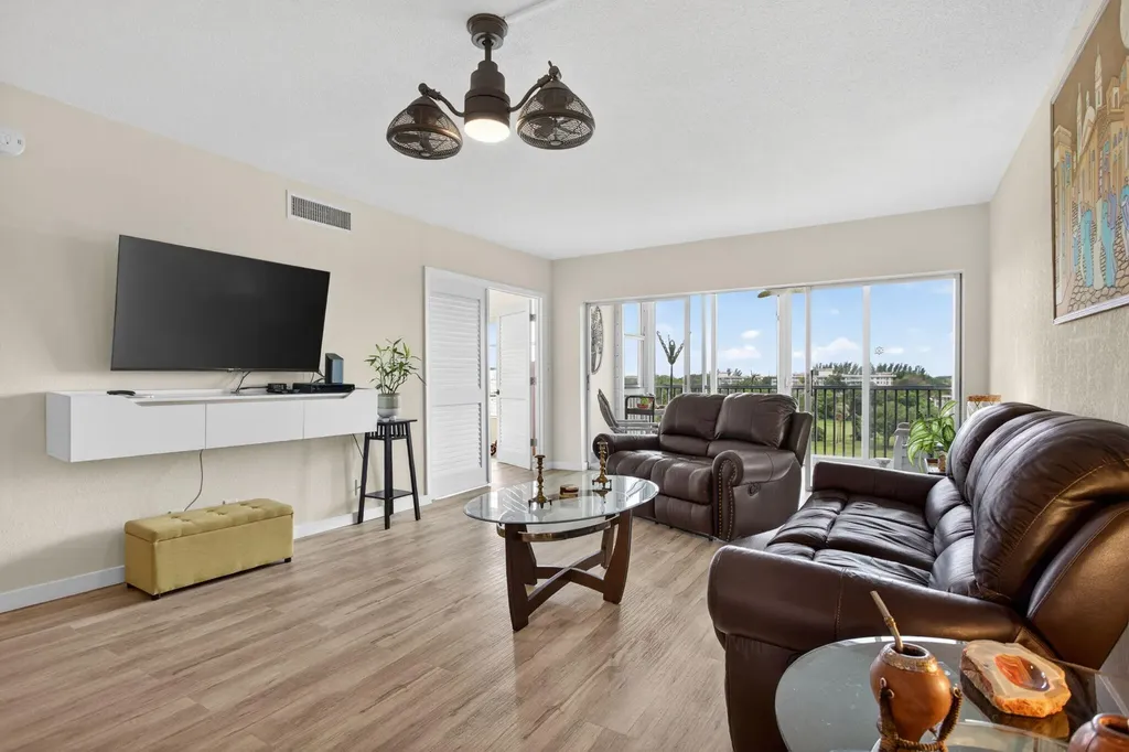 2950 N Palm Aire Drive Pompano Beach FL 33069
