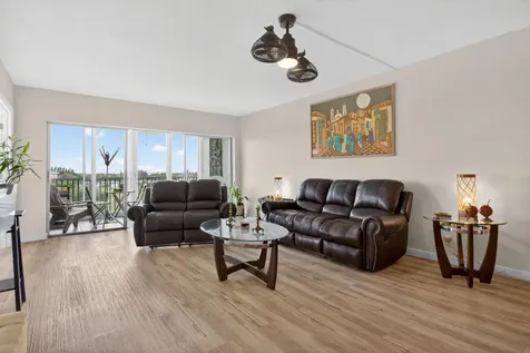 2950 N Palm Aire Drive Pompano Beach FL 33069