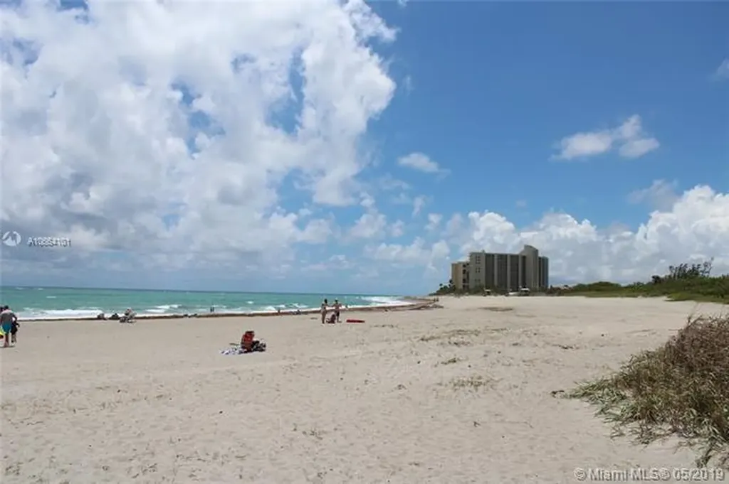 200 Ocean Trail Way Jupiter FL 33477