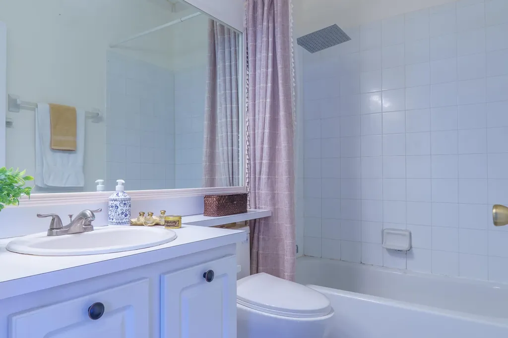 10585 NW 56th Place Coral Springs FL 33076