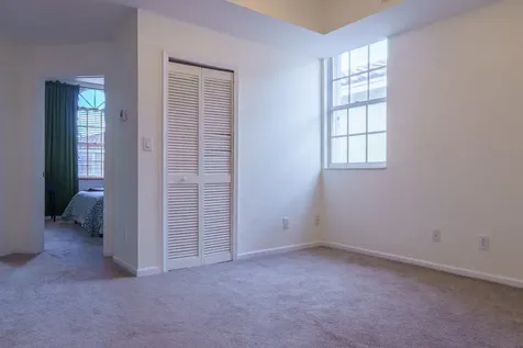 10585 NW 56th Place Coral Springs FL 33076