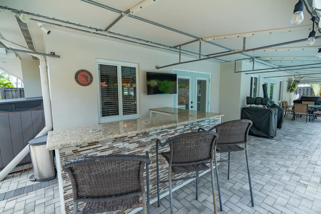 421 SE 4th Terrace Pompano Beach FL 33060