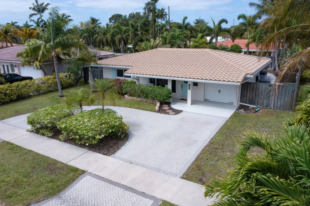 421 SE 4th Terrace Pompano Beach FL 33060