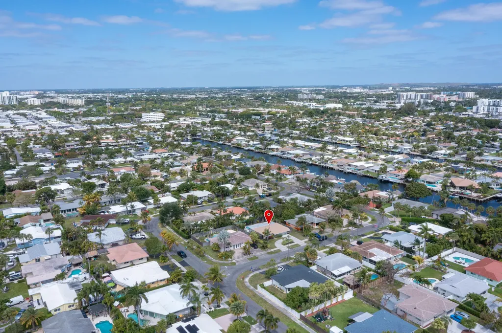 421 SE 4th Terrace Pompano Beach FL 33060