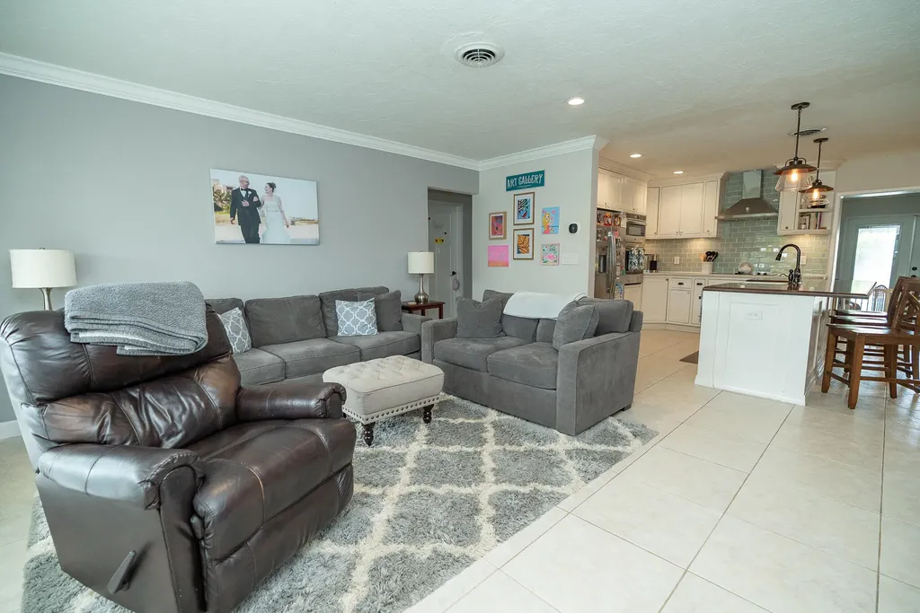 421 SE 4th Terrace Pompano Beach FL 33060