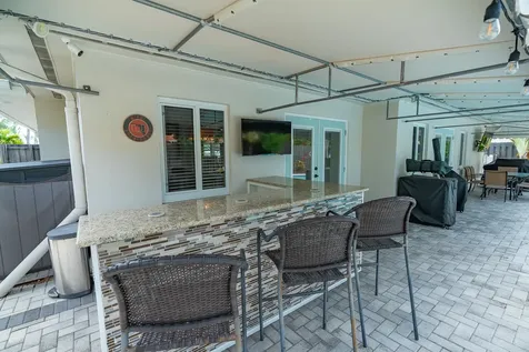 421 SE 4th Terrace Pompano Beach FL 33060
