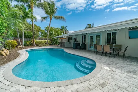 421 SE 4th Terrace Pompano Beach FL 33060