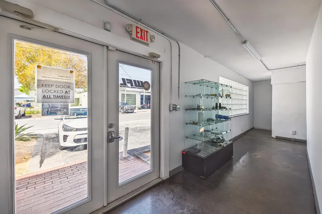 936 NW 1st Street Fort Lauderdale FL 33311