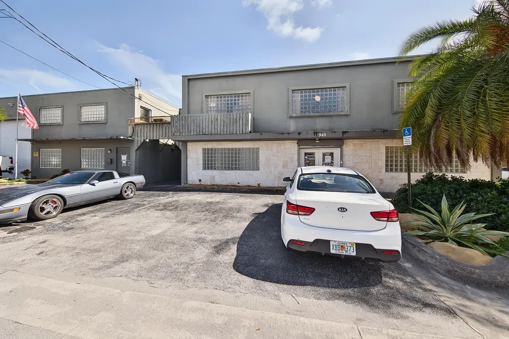 936 NW 1st Street Fort Lauderdale FL 33311