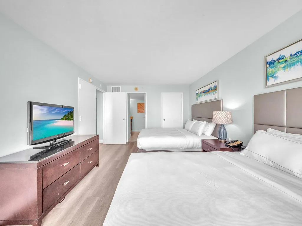 2670 E Sunrise Boulevard Fort Lauderdale FL 33304
