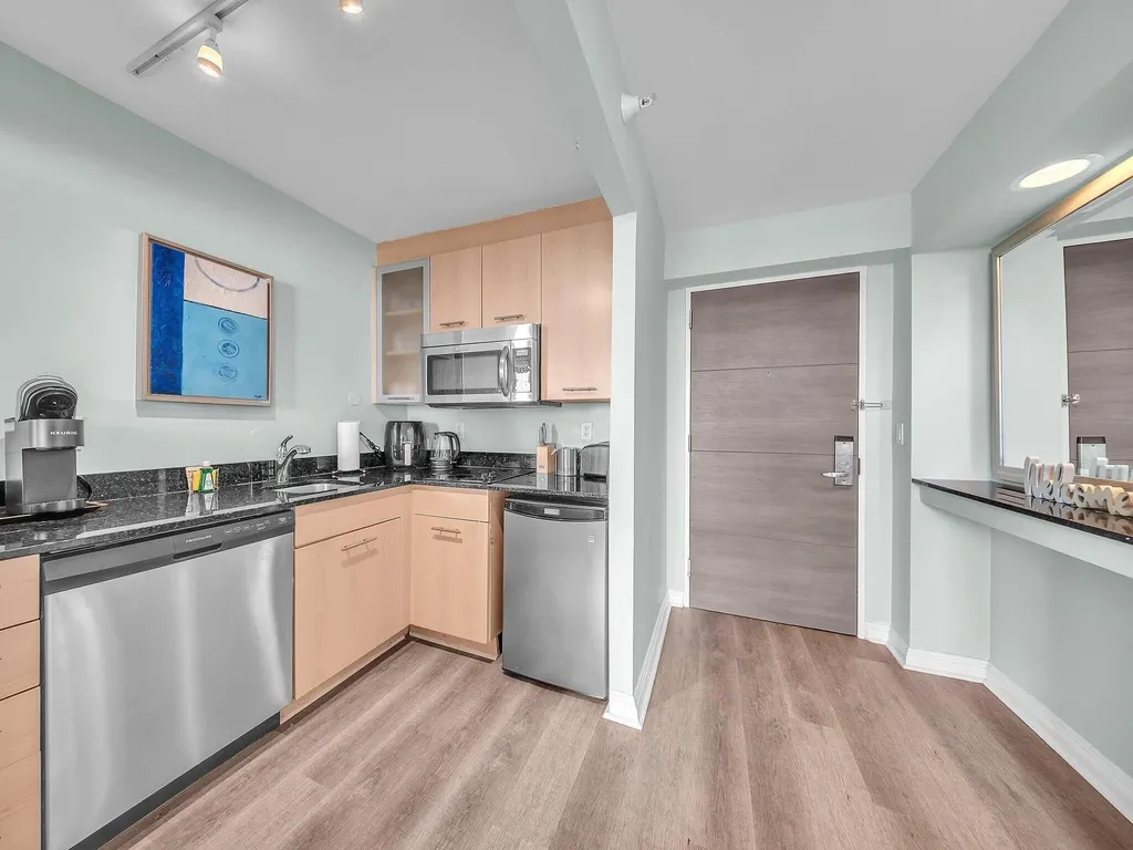 2670 E Sunrise Boulevard Fort Lauderdale FL 33304