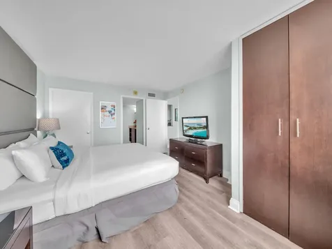 2670 E Sunrise Boulevard Fort Lauderdale FL 33304