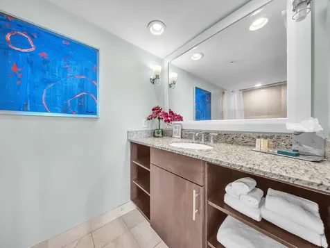 2670 E Sunrise Boulevard Fort Lauderdale FL 33304