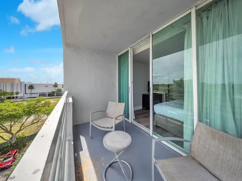 2670 E Sunrise Boulevard Fort Lauderdale FL 33304