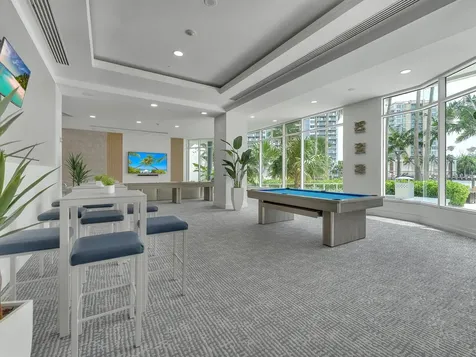 2670 E Sunrise Boulevard Fort Lauderdale FL 33304