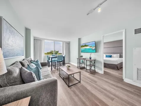 2670 E Sunrise Boulevard Fort Lauderdale FL 33304