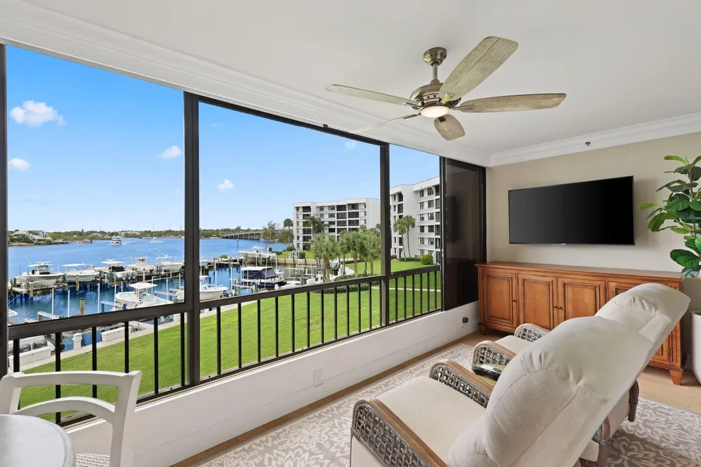 1648 Jupiter Cove Drive Jupiter FL 33469