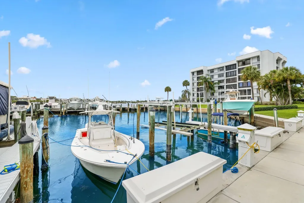 1648 Jupiter Cove Drive Jupiter FL 33469