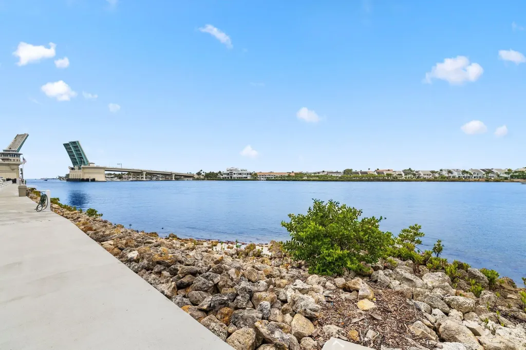 1648 Jupiter Cove Drive Jupiter FL 33469