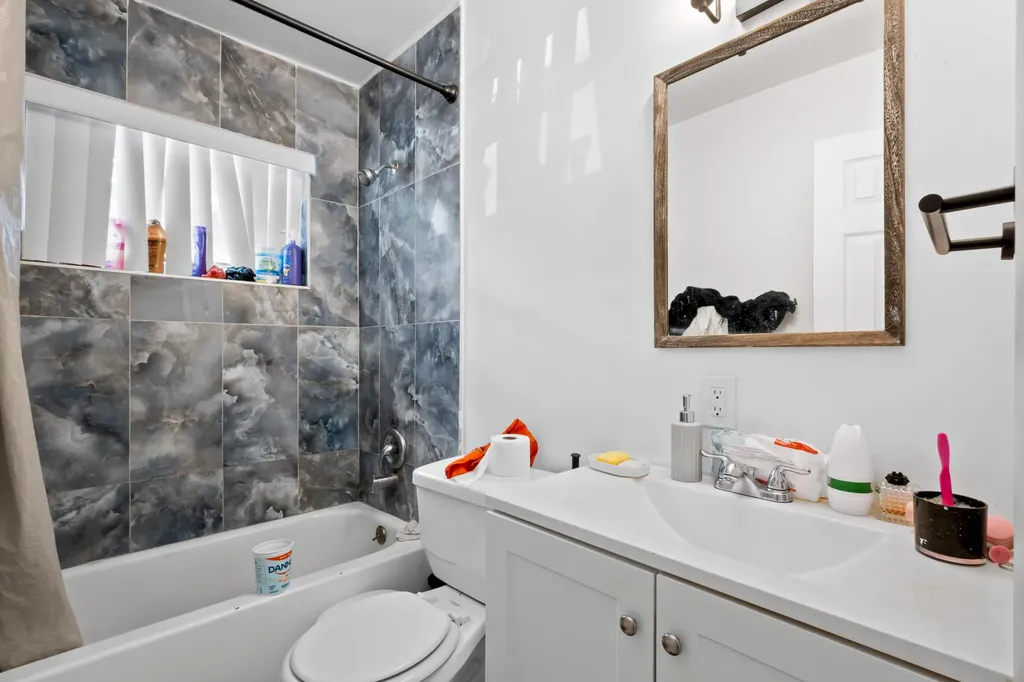 426 NE 166th Street North Miami Beach FL 33162