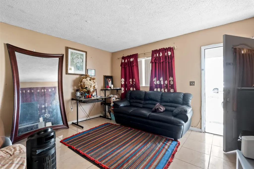 426 NE 166th Street North Miami Beach FL 33162