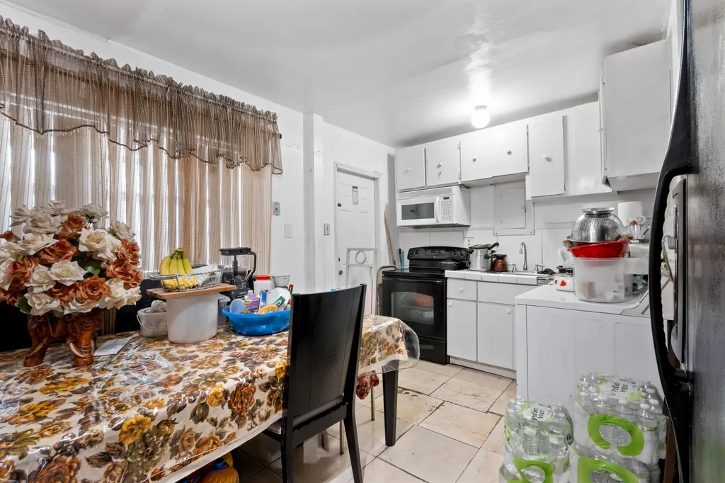 426 NE 166th Street North Miami Beach FL 33162